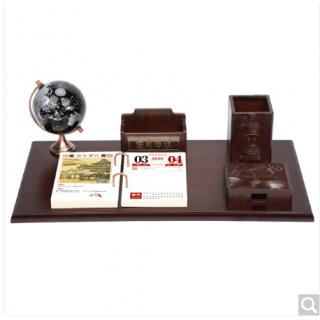 2020年木质工艺名片盒笔筒多功能台历架办公室桌面鼠年日历摆件40*20cm